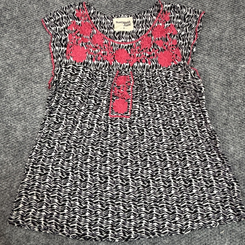 Savanna Jane Blouse Women Medium Embroidered Zebra Pink Black Flowy Cottage Top